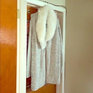 Jennifer Lopez Cardigan removable collar